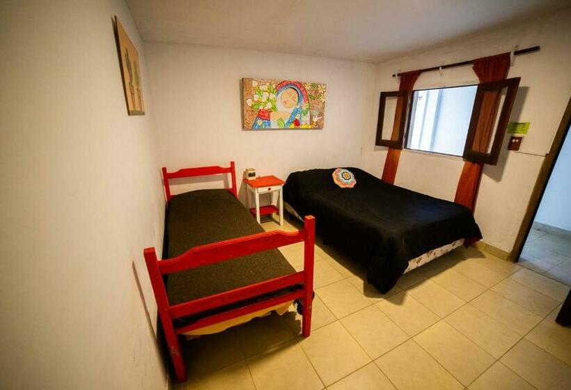 スタンダードトリプルルーム, Huaka Hostel