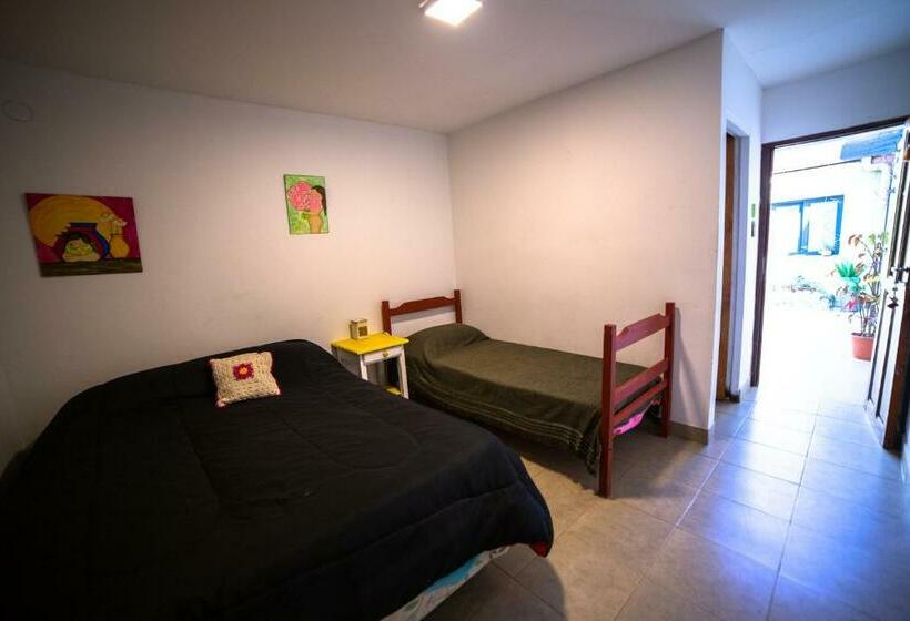 スタンダードトリプルルーム, Huaka Hostel