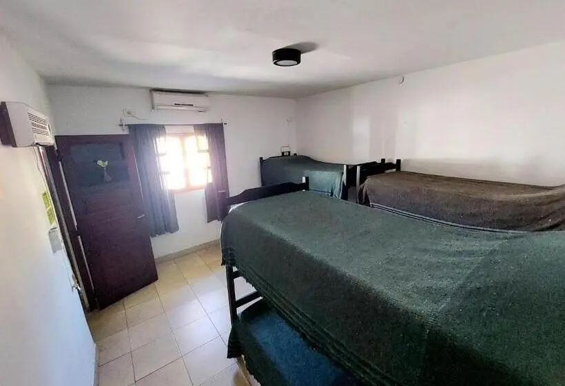 Vuode Makuusalissa, Huaka Hostel