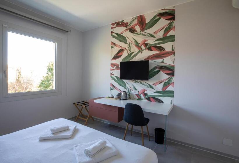 غرفة قياسية مطلّة علي الحديقة, B&b Fior Di Magnolia