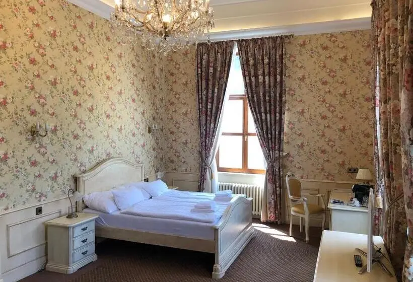 デラックスルーム, Chateau Cihelny