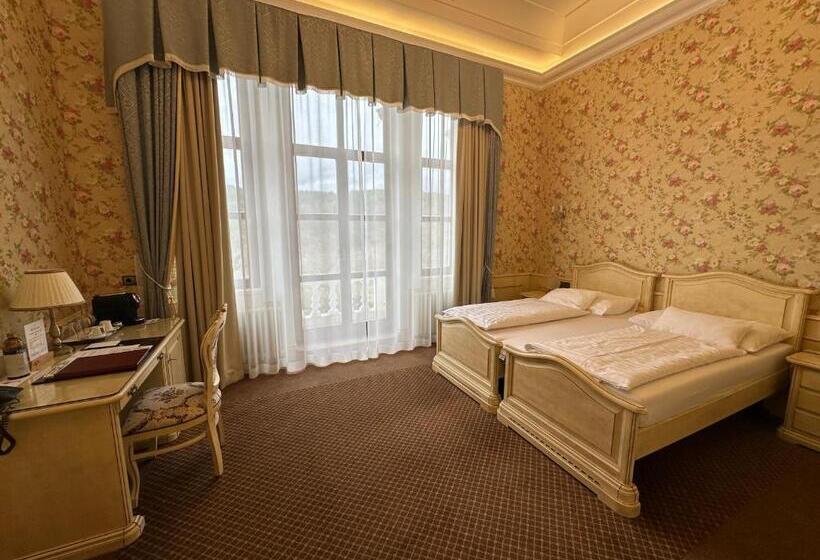 标准间带阳台, Chateau Cihelny