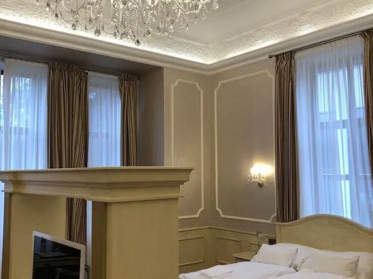 デラックスルーム, Chateau Cihelny