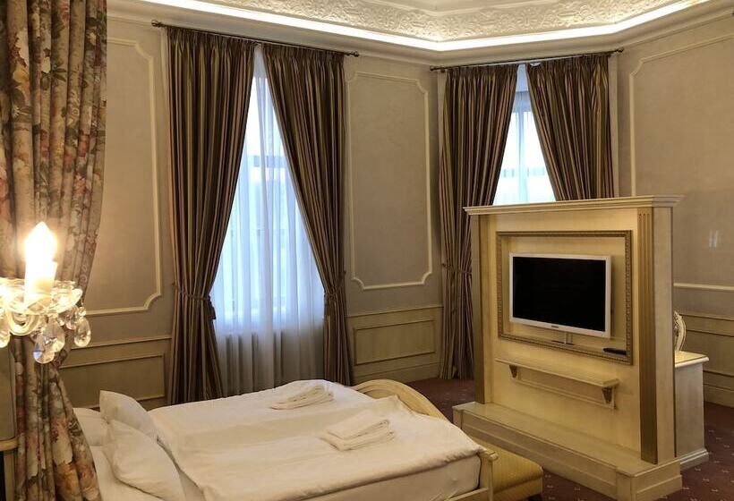 带阳台的豪华间, Chateau Cihelny