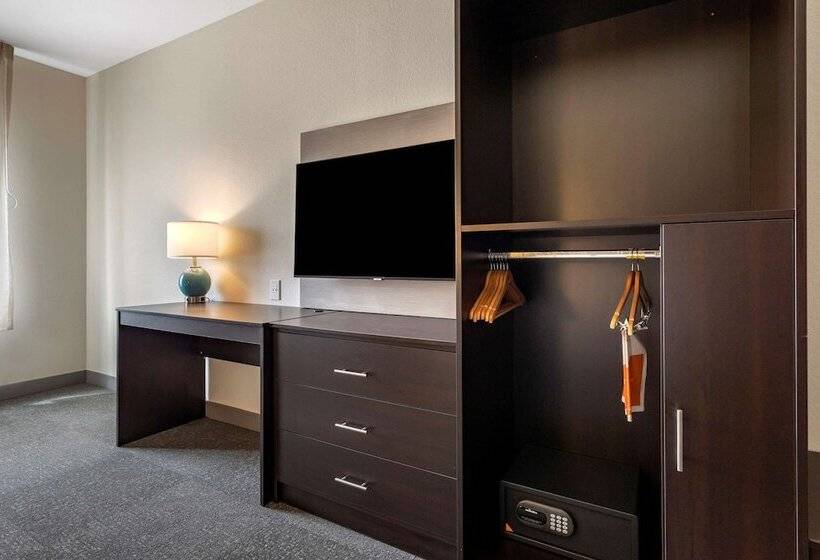 סוויטה מותאמת לאדם עם מוגבלויות, Sleep Inn & Suites