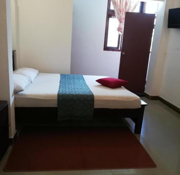 Pokój Standard, Days Inn B/b