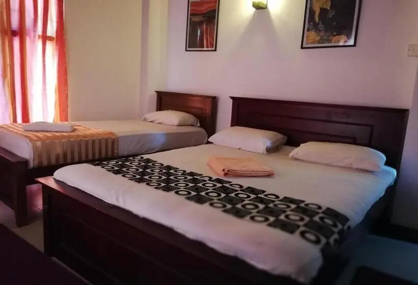 3-Bett-Standardzimmer, Days Inn B/b