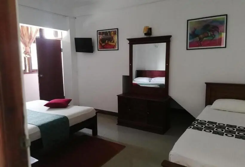 3-Bett-Standardzimmer, Days Inn B/b