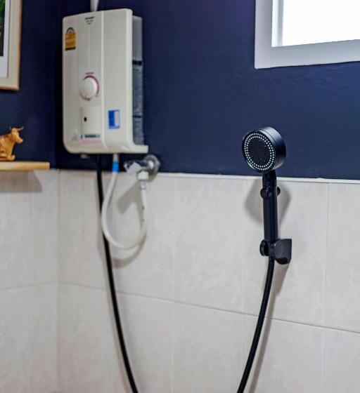 اتاق سوپریور با تخت بزرگ, Cozzi By Grand Airport Resort