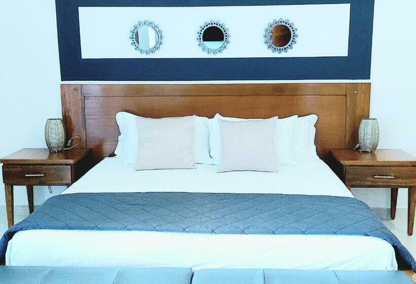 חדר סופריור עם מיטת קינג, Gaia Residence Deluxe