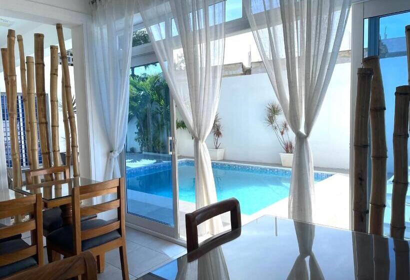 Полулюкс Вид на Бассейн, Gaia Residence Deluxe