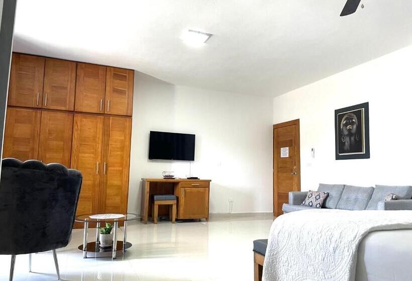 נוף לבריכה, Gaia Residence Deluxe