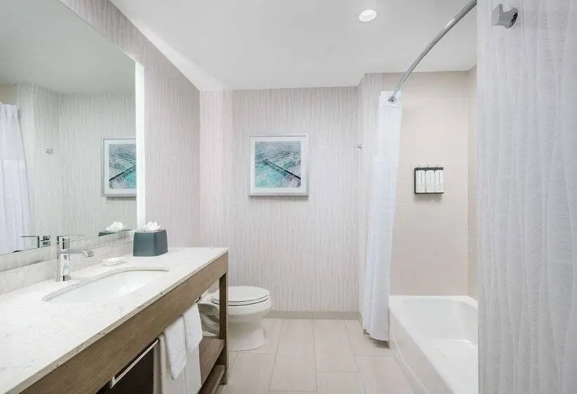 Deluxe Room with Views