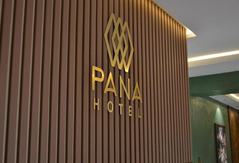 Deluxe-huone, Pana