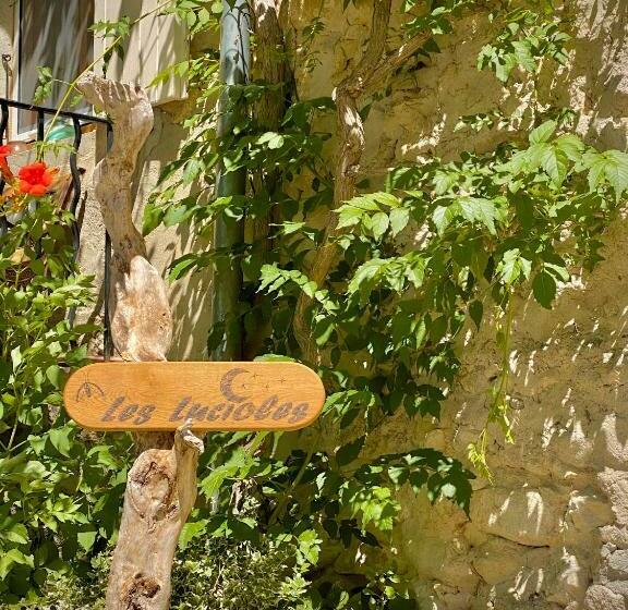 Hus 2 Soveværelser, La Cassine, Gîte Des Lucioles En Provence