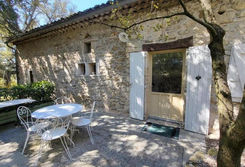 Hus 2 Soveværelser, La Cassine, Gîte Des Lucioles En Provence