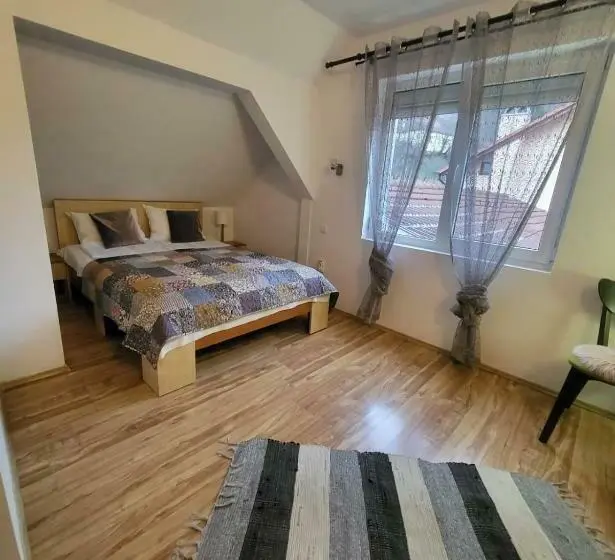 Standard-huone, House Of Julia