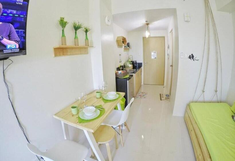 Pokój Rodzinny, Smdc Wind Residences, With Netflix And Wifi