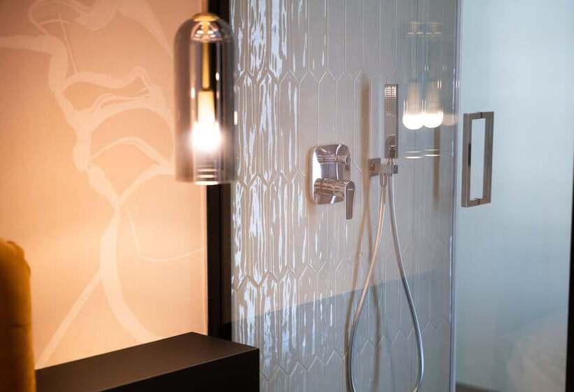 标准间, 3t Boutique