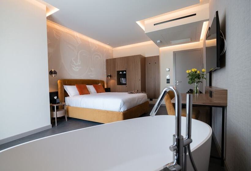 标准间, 3t Boutique