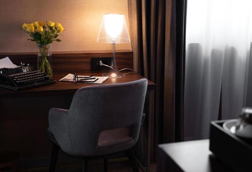 小型豪华套房, 3t Boutique