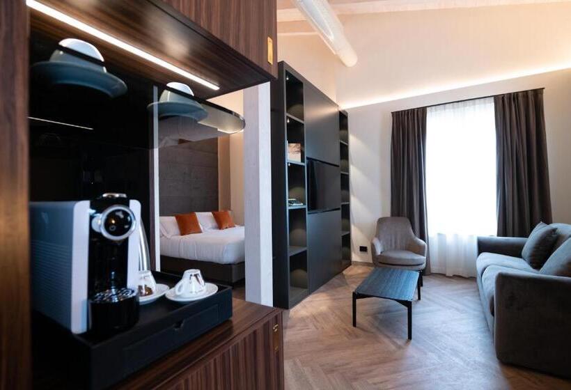 小型豪华套房, 3t Boutique