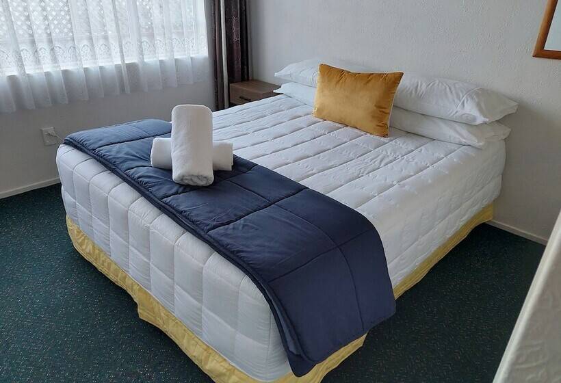 דירת אקזקיוטיב 2 חדרים, Colonial On Tay