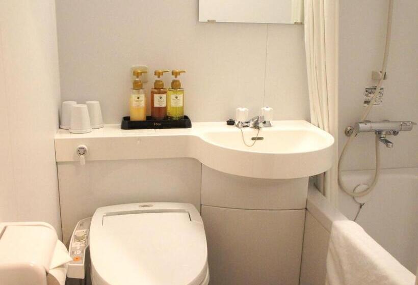 Habitación Triple Estándar, Abest Osu Kannon Ekimae Hane No Yu