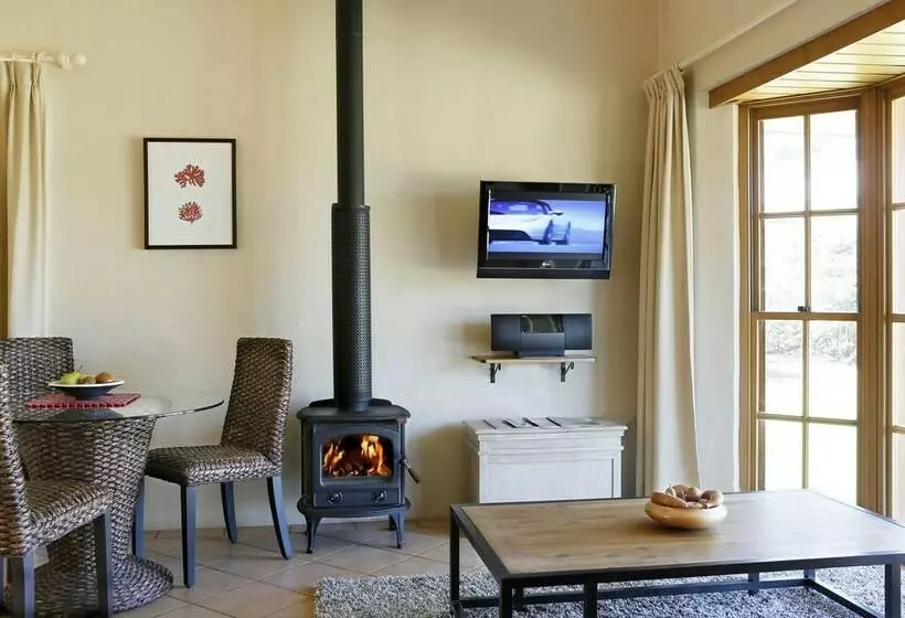 Talo 1 Makuuhuone, Berenbell Vineyard Retreat