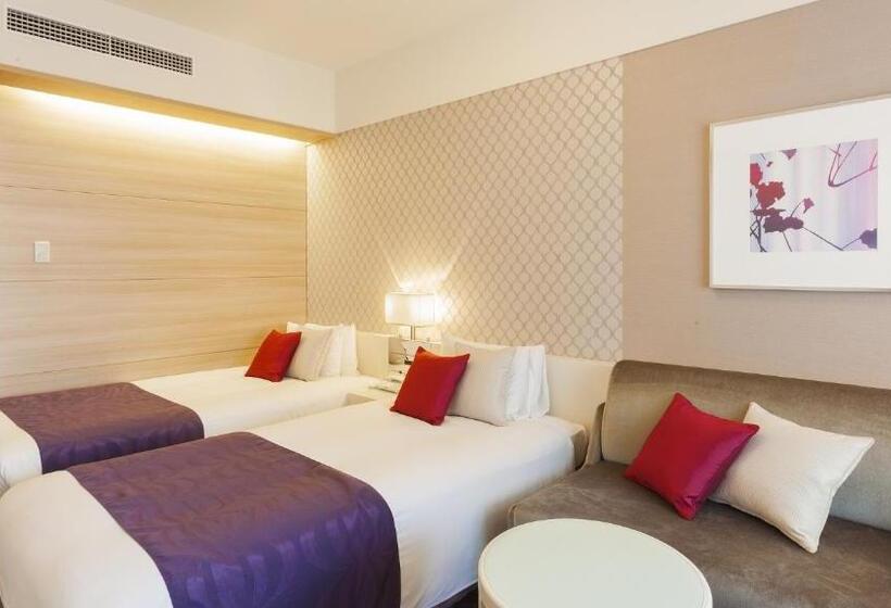 غرفة قياسية, Elsereine Osaka