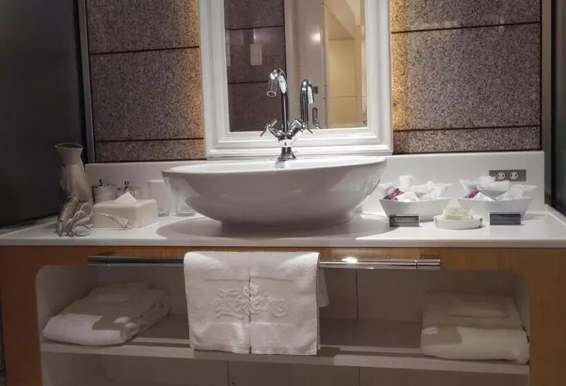 سوئیت رویال, Elsereine Osaka