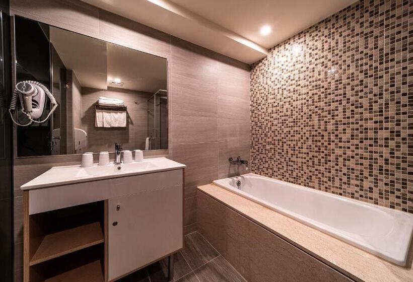 سوییت اجرایی, Fish Hotel Kaohsiung