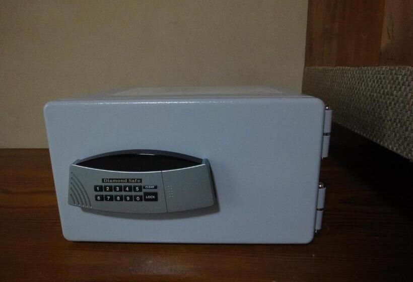 غرفة قياسية, Kinsui Annex