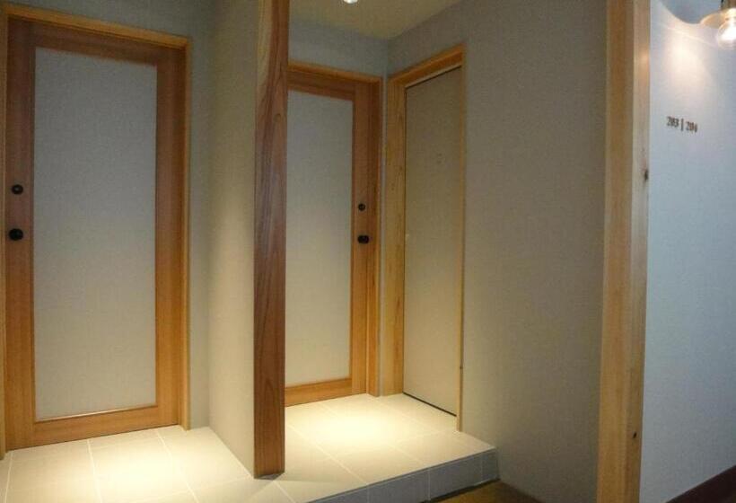 이코노미 룸, Kinsui Annex