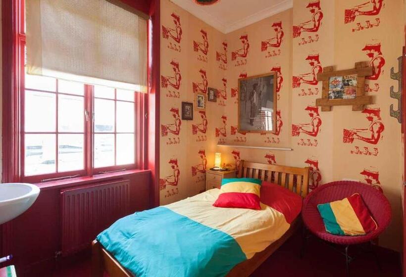 스탠다드 싱글 룸, Pelirocco