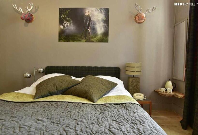 스탠다드 룸, Pelirocco