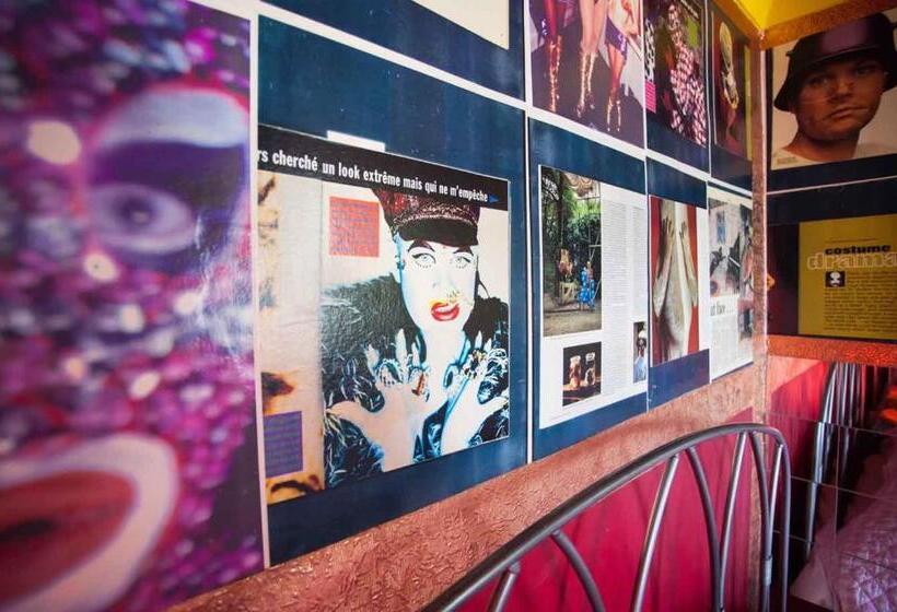 기본룸, Pelirocco