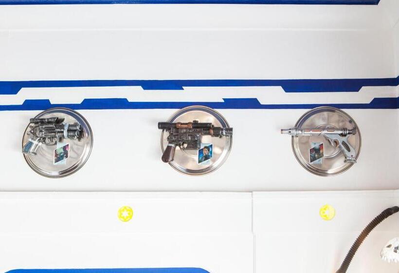 스탠다드 룸 2층 침대, Pelirocco