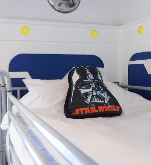 스탠다드 룸 2층 침대, Pelirocco