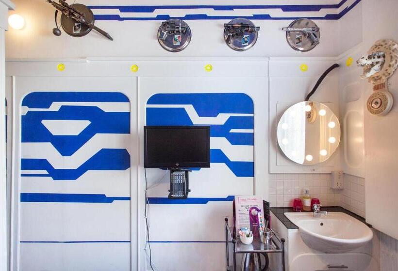 스탠다드 룸 2층 침대, Pelirocco