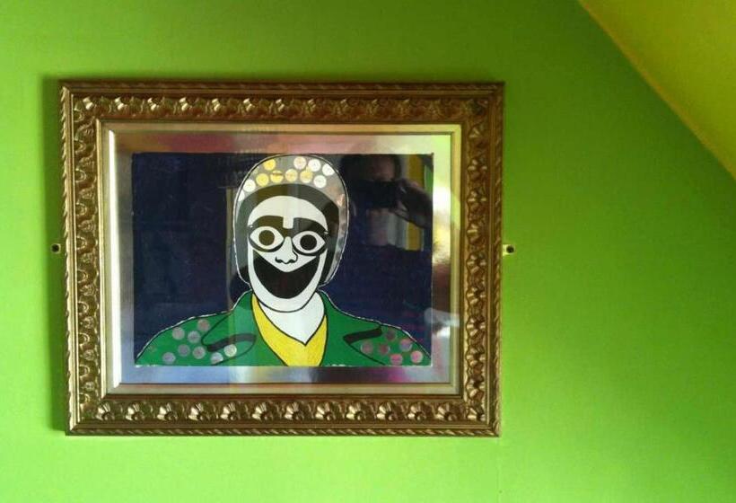 기본룸, Pelirocco