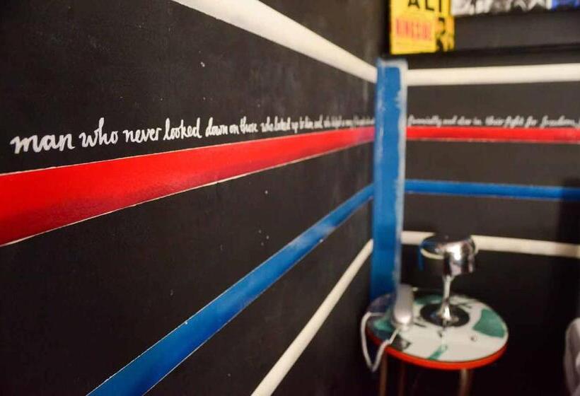 스탠다드 싱글 룸, Pelirocco