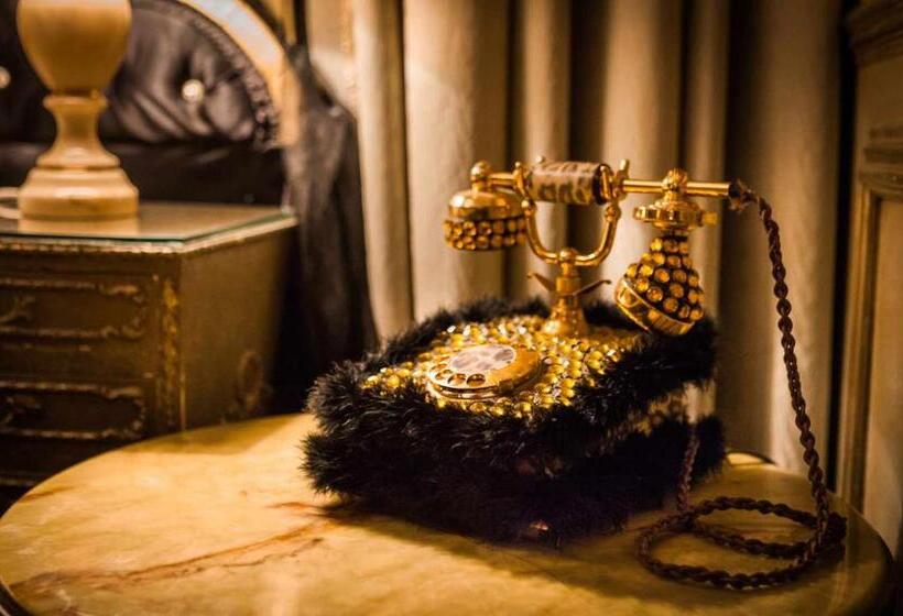 스탠다드 룸, Pelirocco