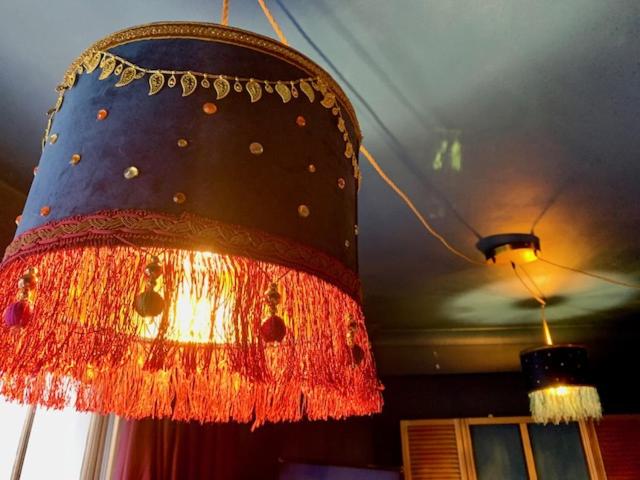 수피리어 룸, Pelirocco