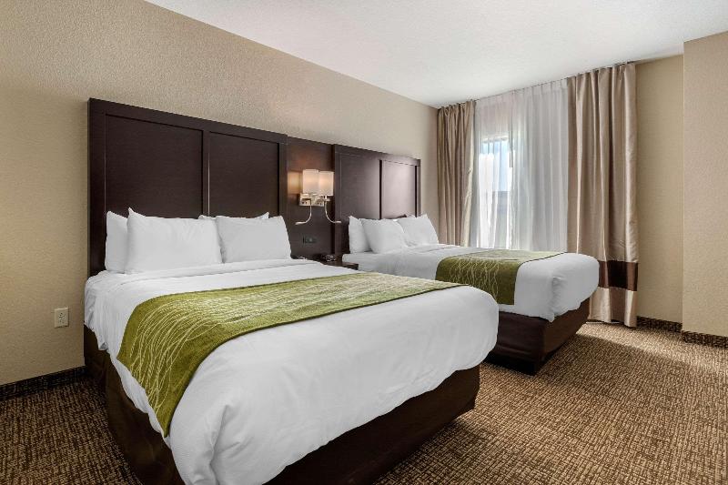 חדר סטנדרט עם מיטת קינג, Ramada Plaza Shaoguan City Centre