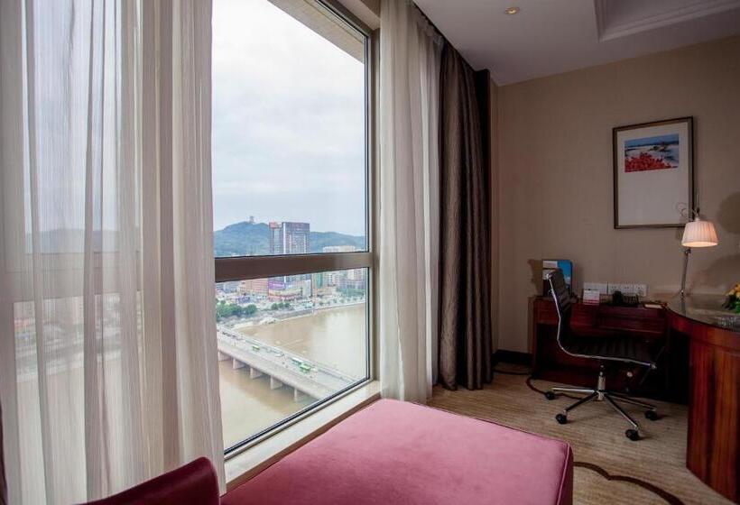 חדר דלוקס, Ramada Plaza Shaoguan City Centre