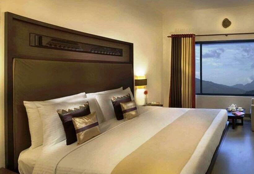 Классический Номер, Sterling Munnar