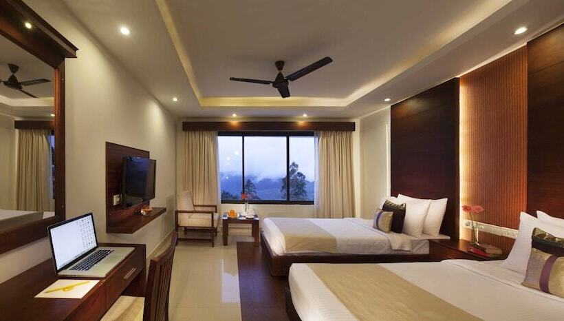 Номер Премиум, Sterling Munnar