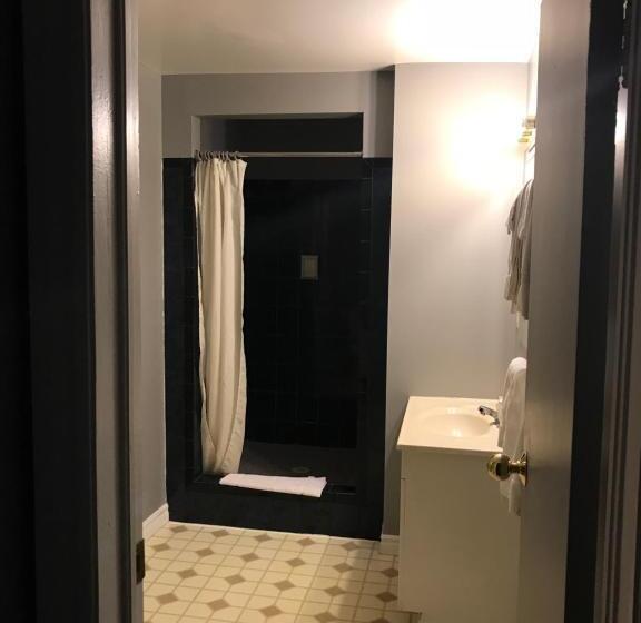 Номер Стандарт 2 Двуспальные Кровати, The Gables Inn