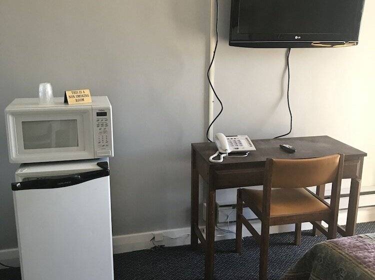 Номер Стандарт 2 Двуспальные Кровати, The Gables Inn